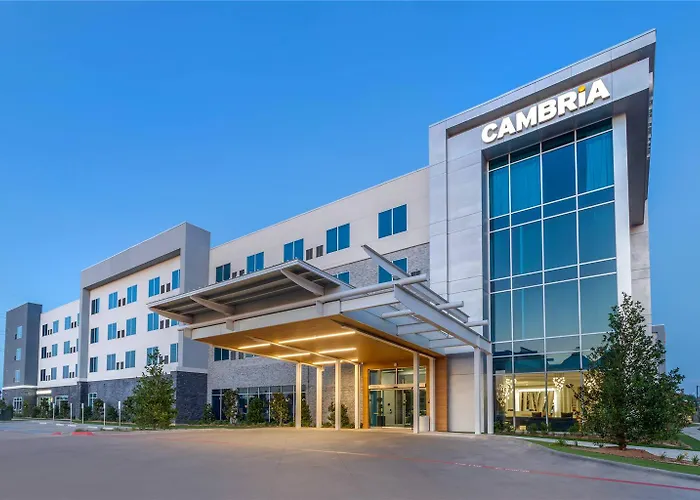 Cambria Hotel Waco University Riverfront